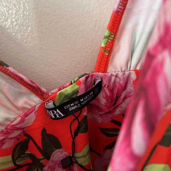 Zara Printed Draped Red Floral Sleeveless Bodysuit - Picture 9 of 11